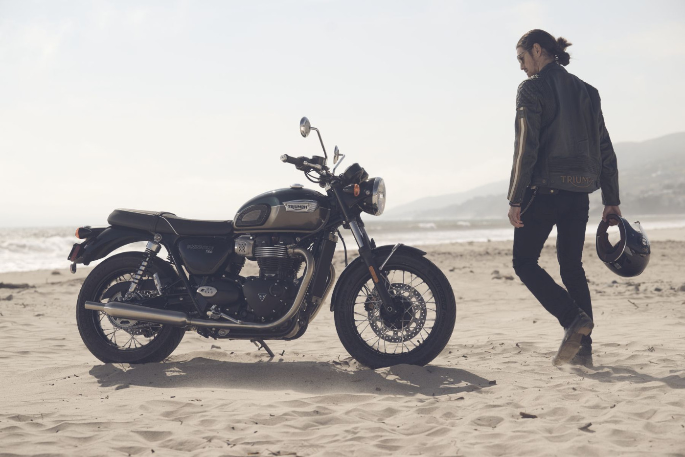 Bonneville T100