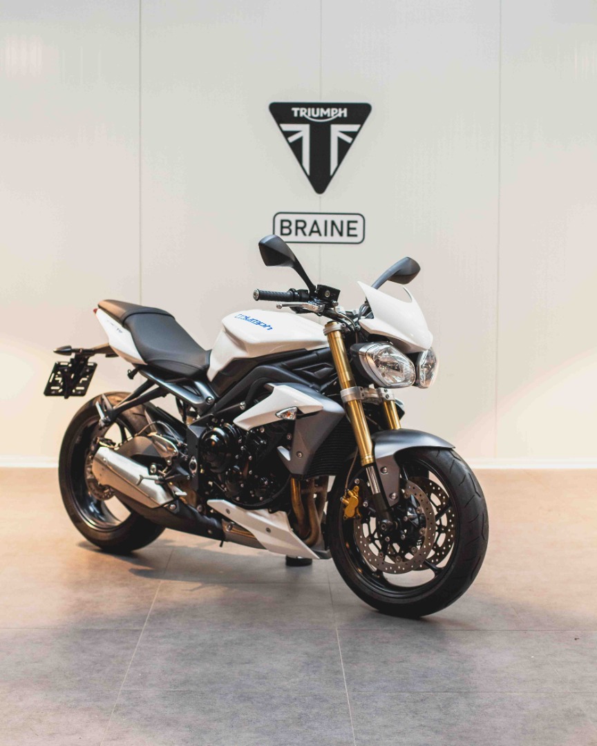 Street Triple 675 blanche 2013  - 6490 €