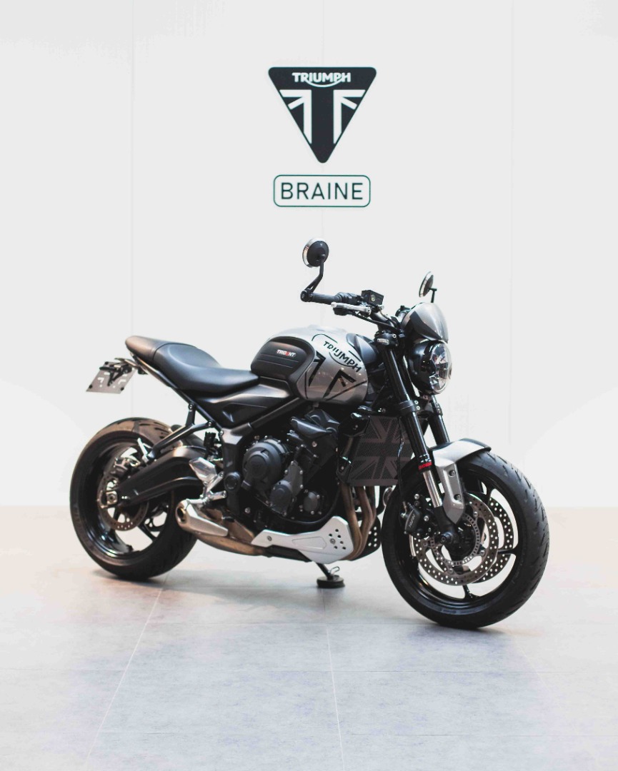 Trident 660